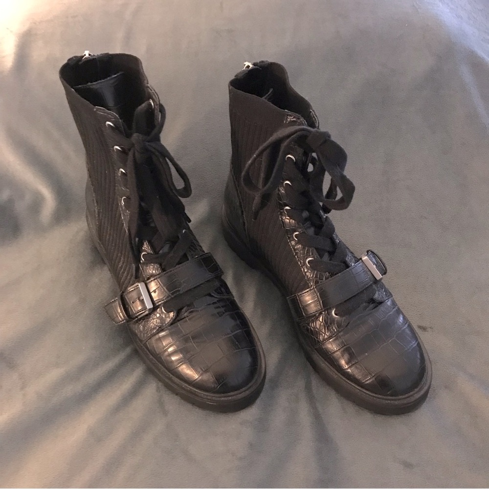 dv8 Dolce Vita Ankle Bootie size 9